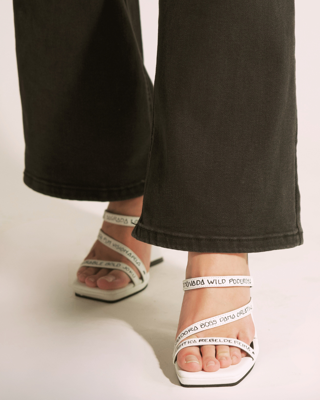 Irlanda White JOKU X ROXANA FRONTINI (Genuine Leather)