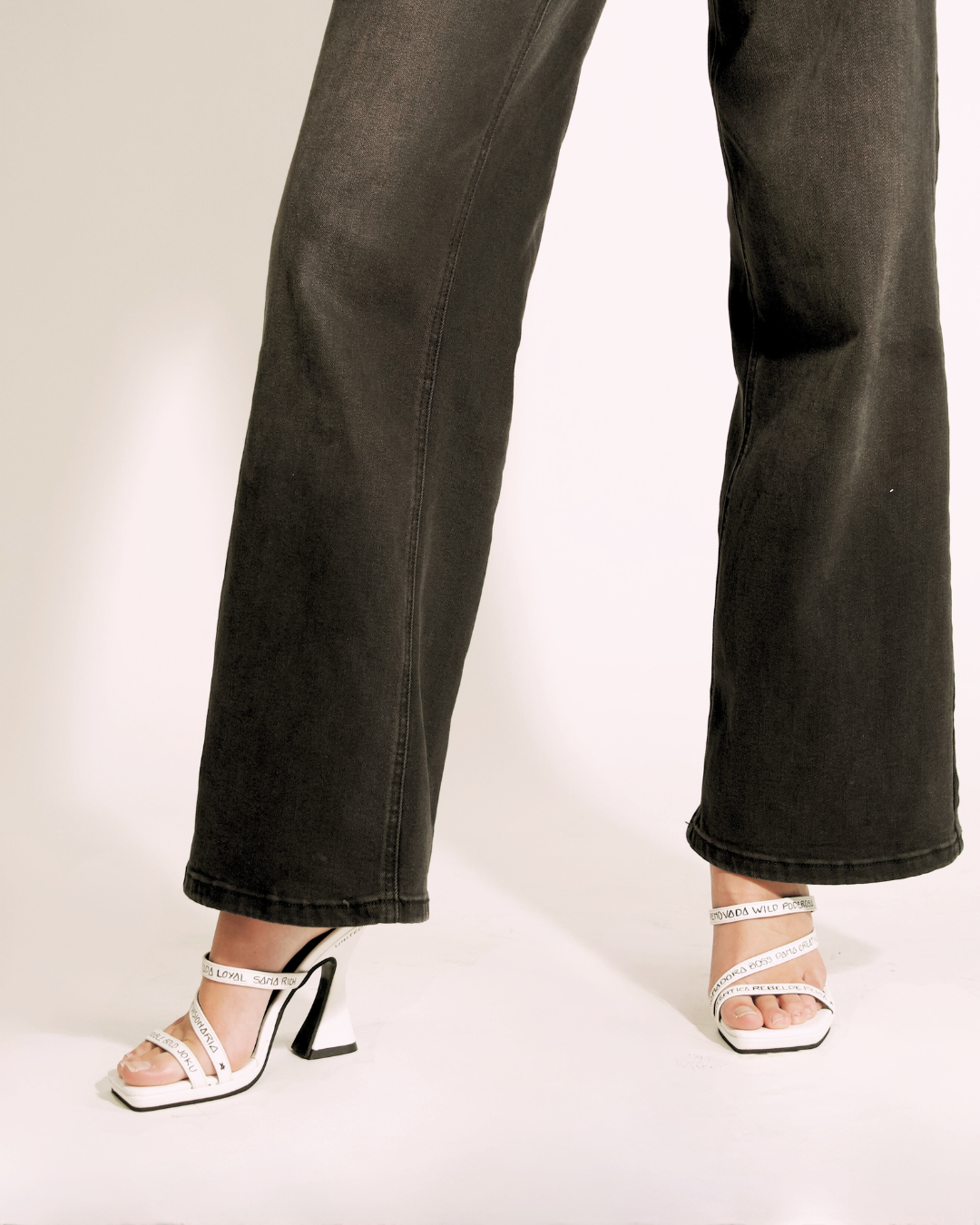 Irlanda White JOKU X ROXANA FRONTINI (Genuine Leather)