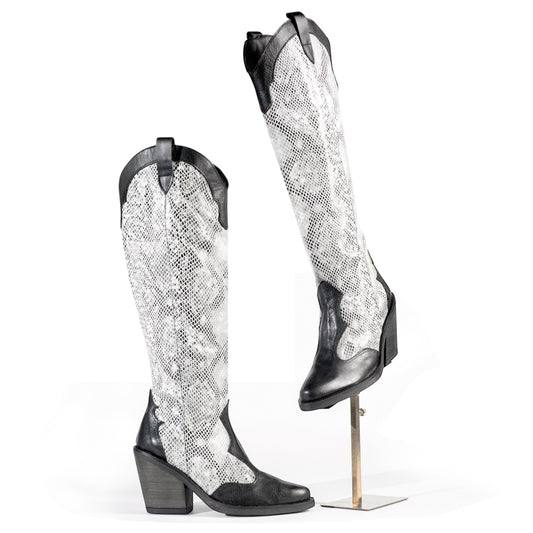 NAGA — “The Guardian of Your Transformation” (Genuine Leather)