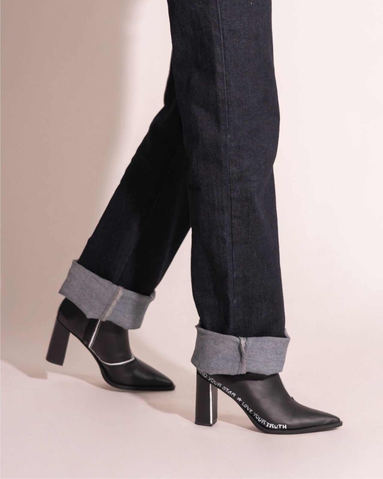 Mars JOKU X ROXANA FRONTINI (Genuine Leather)