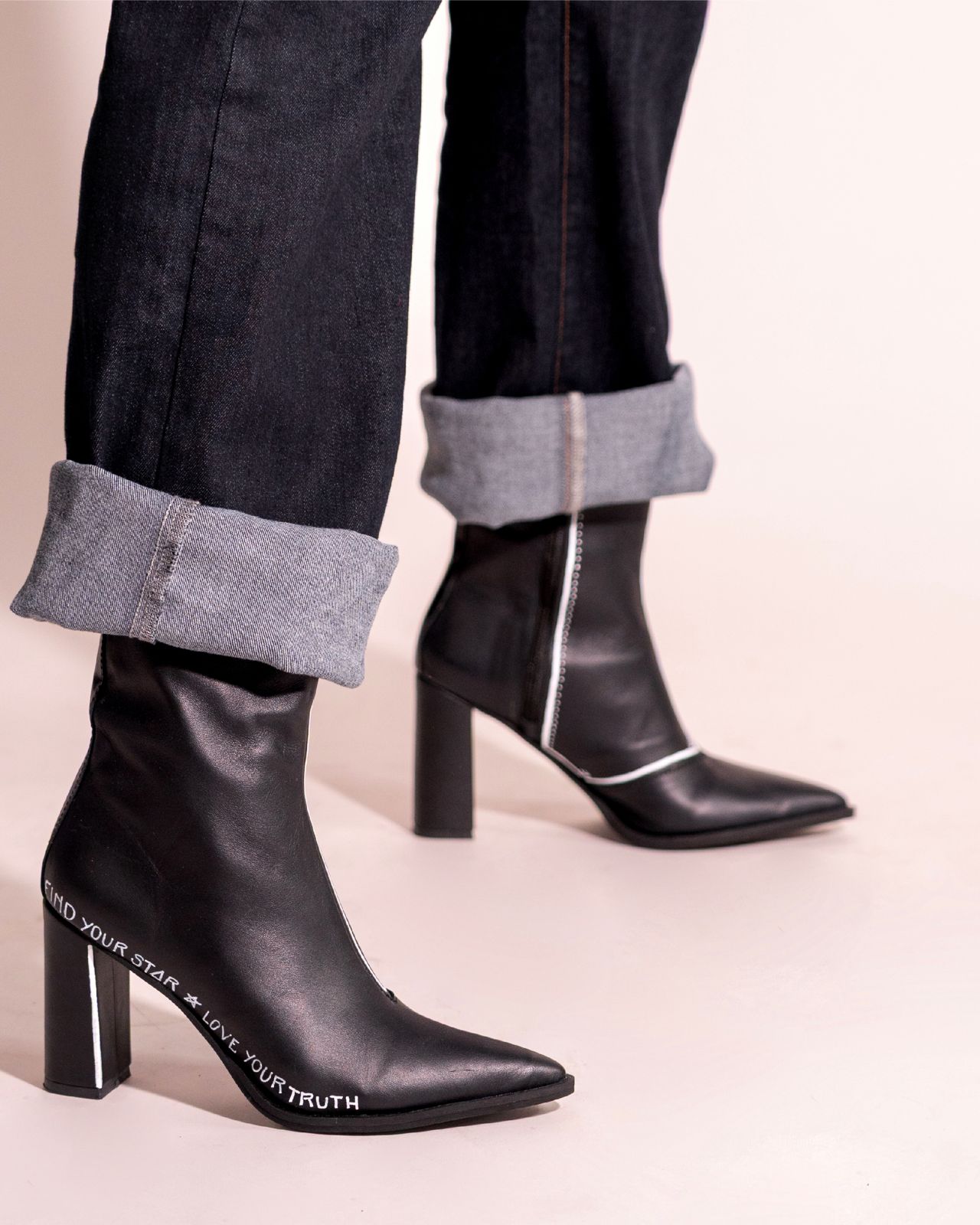 Mars JOKU X ROXANA FRONTINI (Genuine Leather)